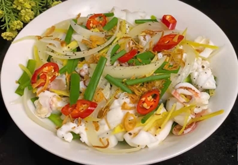 Mực hấp hành gừng thơm ngon , ấm bụng chiêu đãi cả nhà