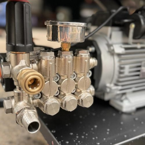 Máy Rửa Xe Cao Áp 3Kw Reload RL1515