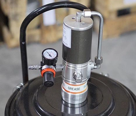 Máy Bơm Mỡ Kumisai 35L KMS-35S