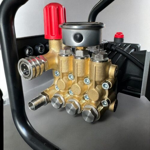 Máy Rửa Xe 1.8Kw Reload MR1110S (piston sứ)