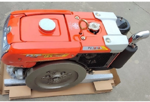 Máy Nổ Dầu 15HP Kujoyo RT155N (D15 Gió)
