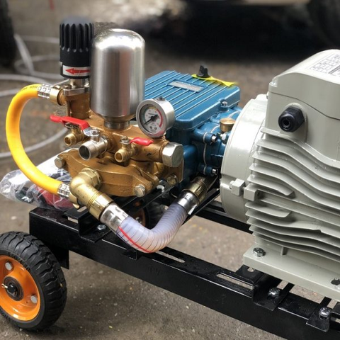 Máy Rửa Xe Liền Trục 2200W Amax AMG28DT