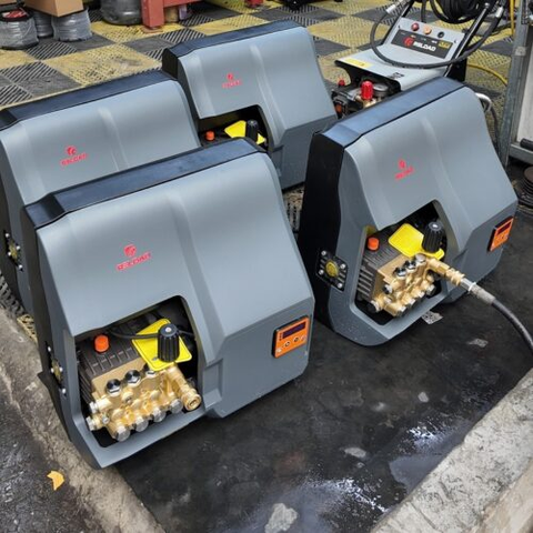 Máy Rửa Xe Treo Tường 3.5Kw Reload E140s