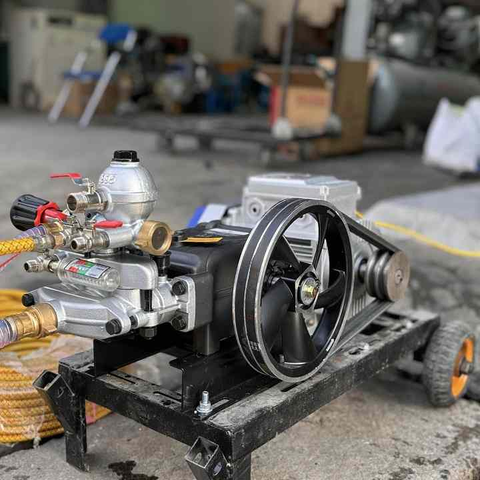 Máy Rửa Xe Dây Đai Reload 2.2Kw 645C2 Ceramic