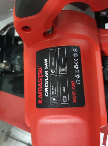 Máy Cưa Gỗ 1500W Kamastsu KCG-180