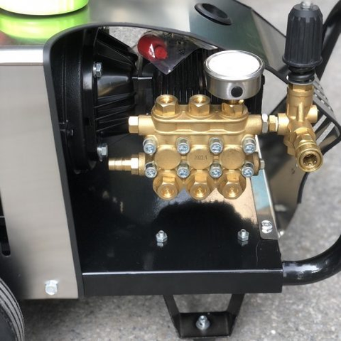 Máy Rửa Xe Cao Áp 5.5Kw Osaka OS 5500