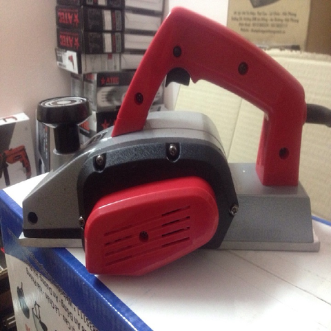 Máy Bào Gỗ 650W Kamastsu KBG-82