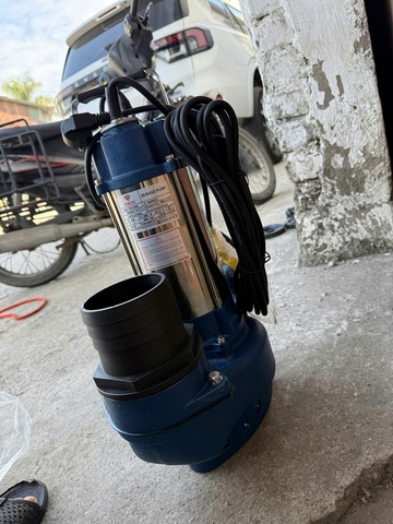 Máy Bơm Chìm Nước Thải 2200W Toboki TK-V2200 Có Phao Có Dao Chém Rác