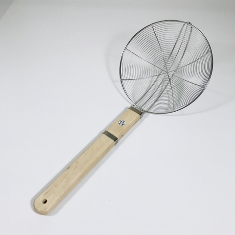 CHAO LỲ CÁN GỖ TIỆN DỤNG