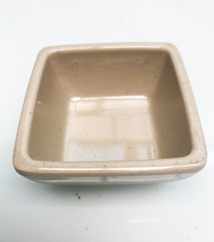 TÔ VUÔNG 2.5 NÂU ĐÁ