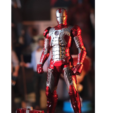 Mô Hình Ráp Sẵn Marvel Iron Man Mark 5 1:10 của ZDToys