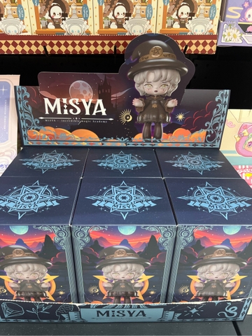 LUCKY EMMA - MISYA SERIES - Incredible Magic Academy