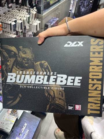 Threezero DLX Bumblebee Movie 2018