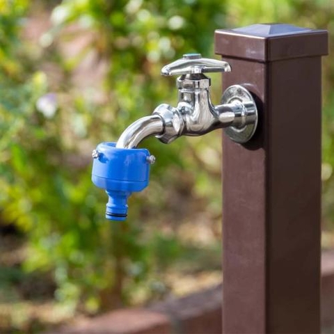 Cút nối vòi có vít Takagi Q043FJVQ01 – Kết nối chắc chắn, khônglo rò rỉ