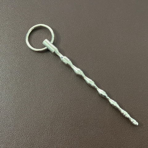 Dụng cụ kích thích niệu đạo có khoen