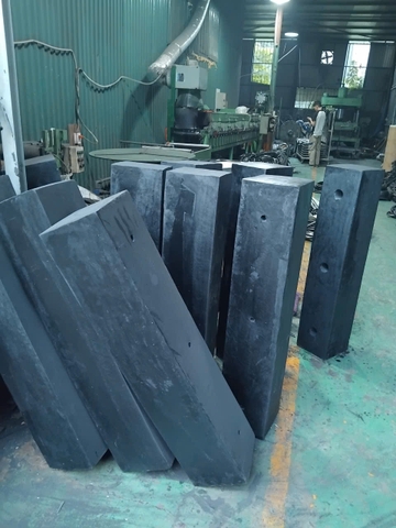 Giảm Chấn Cao Su KT: 1000x300x300mm