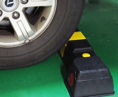 Chặn Lùi Cao Su, Chặn Lùi Nhựa PP