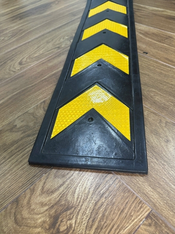 Ốp Cao Su Len Tường Phản Quang