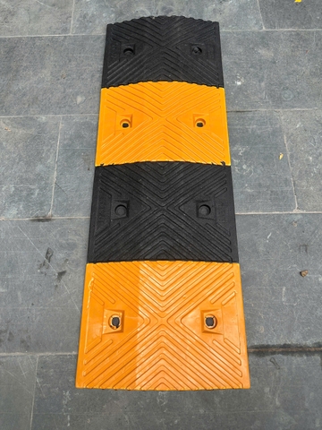 Gờ Giảm Tốc Cao Su Nhựa