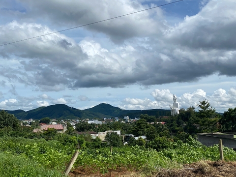 Đất ở View đẹp đối diện chùa Linh Ẩn Nam Ban, Lâm Hà.