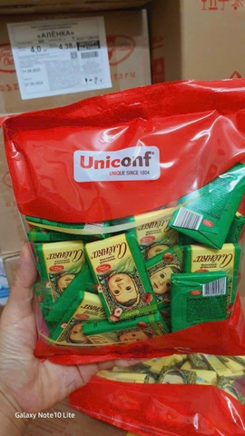 Kẹo socola thanh Alenka gói 495g màu xanh