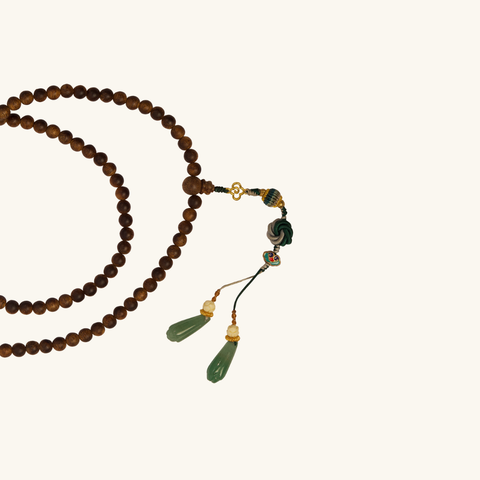 Vòng Trầm Hương 108 hạt Tốc Kiến Việt Nam Mix Charm 6 ly 010