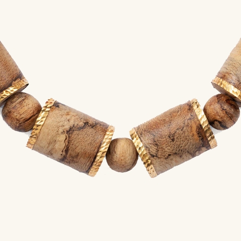 Vòng Trầm Hương Tốc Quằng bọc Vàng 18k Việt Nam 12 ly 058