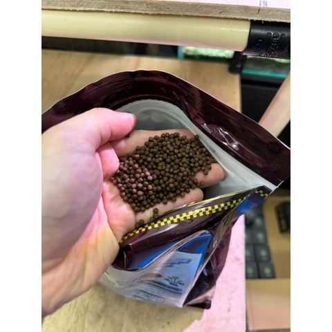 Cám chép sư tử, phi tần Mega Jumbo (Hạt nổi)- Hỗ trợ tăng body và vây dài đẹp, cung cấp dinh dưỡng toàn diện cho cá