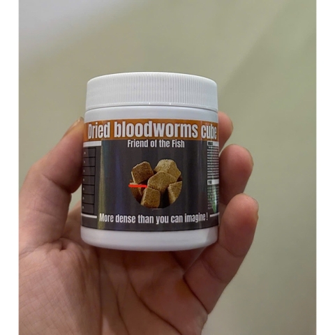 Trùng huyết sấy lạnh Lazy Worm Cube(50g)-Giữ nguyên hàm lượng dinh dưỡng từ giun tươi,giàu đạm giúp cá tăng size,lên màu