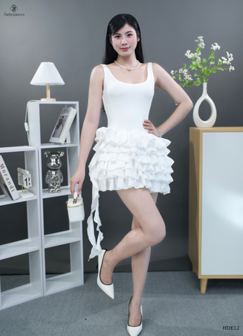Đầm cổ vuông bèo tùng