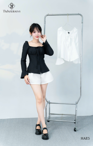 Áo kiểu cổ vuông tay loe nhún ngực