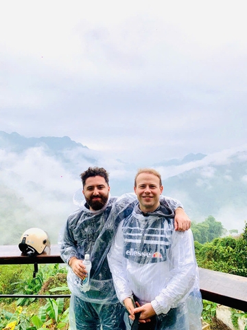 <b>You’ll Never Feel Left Out: </b> Our friendly guides and group make sure everyone feels included and connected