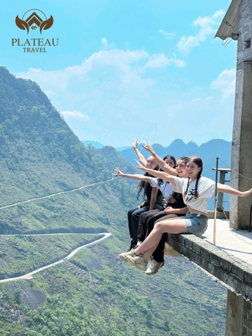 <b>Less stress, more discovery:</b> Forget about logistics — just focus on enjoying the culture, nature, and new friendships