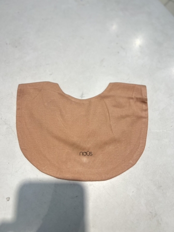 (FS) NOUS S30 - Yếm tròn màu hồng cam - CB