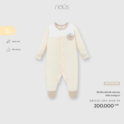 (Newborn) NOUS - Bộ liền dài tất màu be thêu trang trí - Newborn