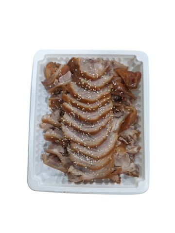 Giò heo hầm thảo mộc