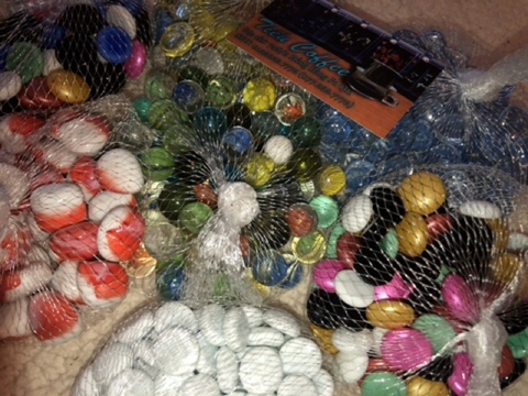 Sỏi Màu trang trí hồ cá, túi >300g (màu sắc được giao ngẫu nhiên)