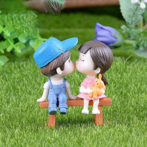 Mô Hình Cặp Đôi Ngồi Ghế (ZC-479) - Tiểu Cảnh Trang Trí Chậu Sen đá, Hồ Cá, Bonsai, Terrarium