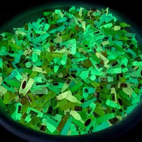 Charm Chai nước mini phát sáng - Đồ chơi cho trẻ