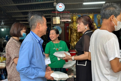 GÁC LẠI BẬN RỘN, TRAO GỬI YÊU THƯƠNG: HÀNH TRÌNH THIỆN NGUYỆN CỦA BẢO MINH TẠI BỆNH VIỆN K
