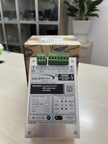 Bộ sạc ắc quy tự động FG Wilson mã 10000-82821
