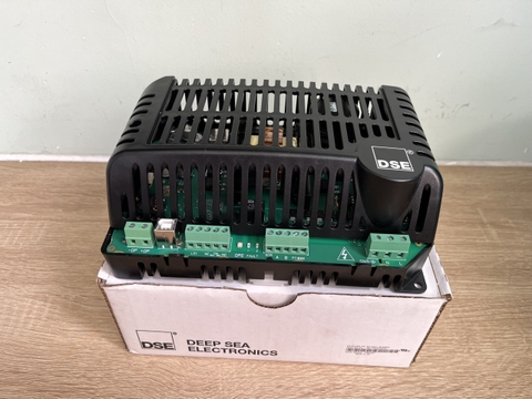 Bộ sạc Deepsea 9470MKII 12/24V 10Ampe 90- 305V 50/60 Hz