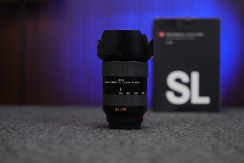 Leica Vario-Elmarit-SL 24–70mm f/2.8 ASPH likenew fullbox