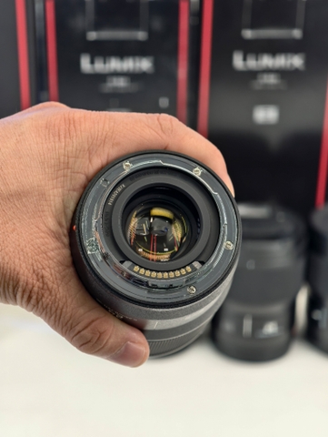 Lumix S 24m f1.8 likenew