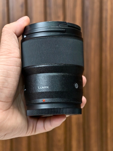 Lumix S 18mm f/1.8 Ultra-Wide-Angle Lens likenew