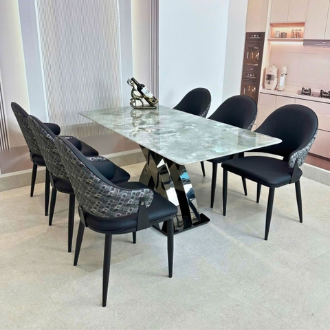 Bàn ăn Chân Đan VIP mặt đá thạch anh vi tinh thể cao cấp.