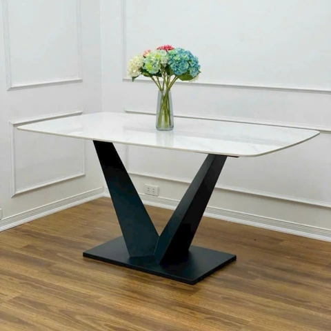 Bàn ăn chân V mặt đá Vi Tinh Thể  cao cấp KN Home Decor