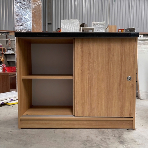 Tủ bếp MDF phủ Melamine đa ngăn, thiết kế gọn gàng, thương hiệu KN Home Decor.