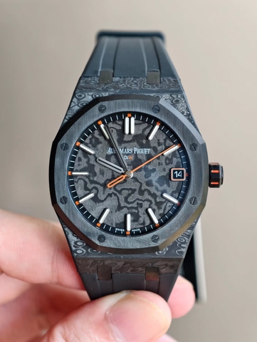 AUDEMARS PIGUET DiW Voidline AP 15500