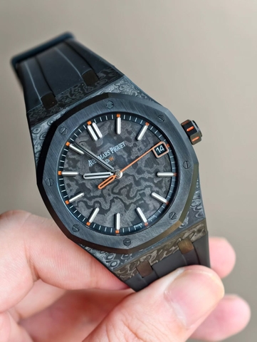AUDEMARS PIGUET DiW Voidline AP 15500